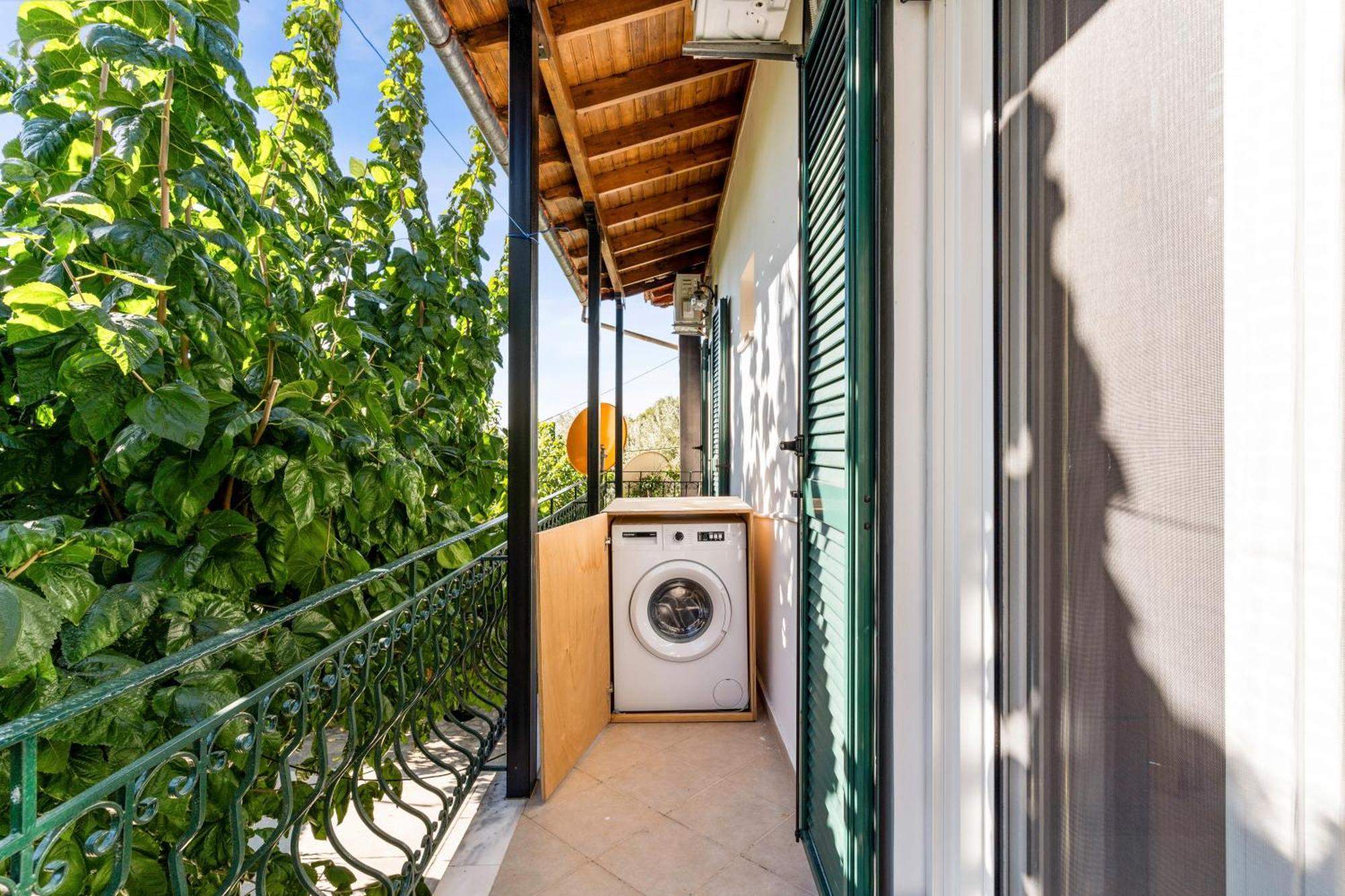 Verani Residence Parking Balcony Playground Sivros Экстерьер фото